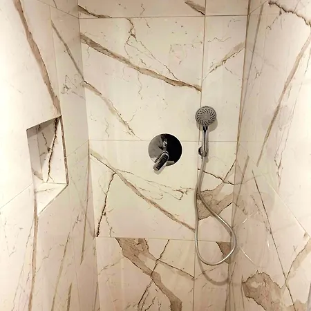 Muoi Luxury Residences アパート アリケス